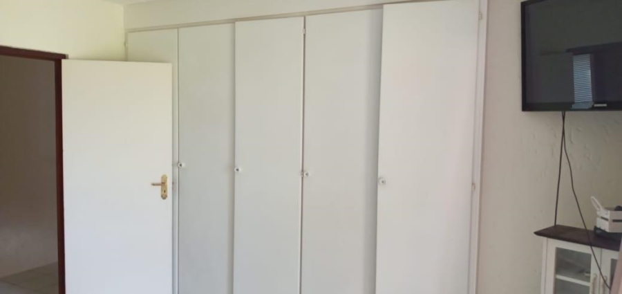 2 Bedroom Property for Sale in Key West North West